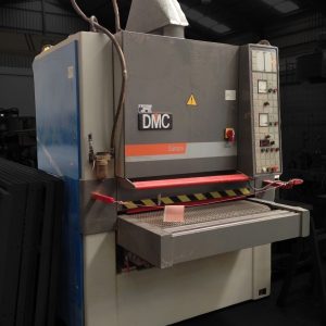LIJADORA DMC EUROPA 110/RP DE BANDA SUPERIOR